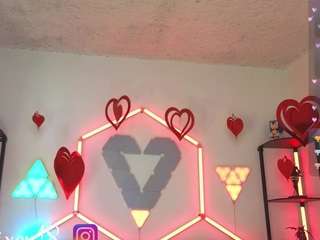 littlevixen18 webcam