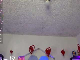 le modèle littlevixen18 est en webcam porno dans un show sur le site camsoda, il possède les tags suivants: anal,fetish,young-adult,toys,teen-18,squirter,pussy,natural,naked,lovense,living room,handjob,fingers,feet,ass,dirty talk,dirty,dildo,cum,cock rating
