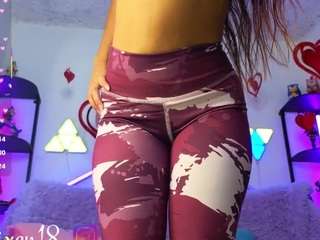 LittleVixen18