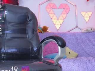 LittleVixen18