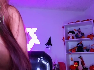 LittleVixen18