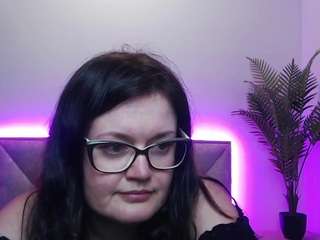 lolahikls webcam model