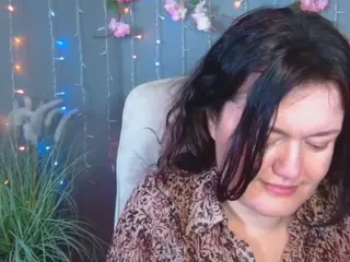 LolaHikls's Live Sex Cam Show