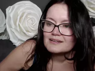 LolaHikls's Live Sex Cam Show