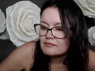 LolaHikls's Live Sex Cam Show