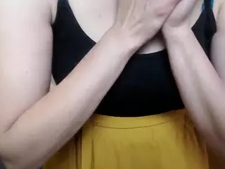 LolaHikls's Live Sex Cam Show