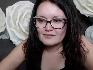 LolaHikls's Live Sex Cam Show