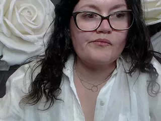 LolaHikls's Live Sex Cam Show