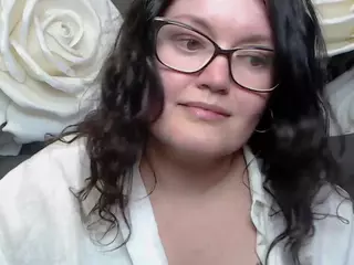 LolaHikls's Live Sex Cam Show