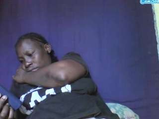 sexy-punana's CamSoda show and profile