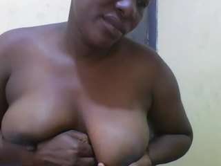 sexy-punana's CamSoda show and profile