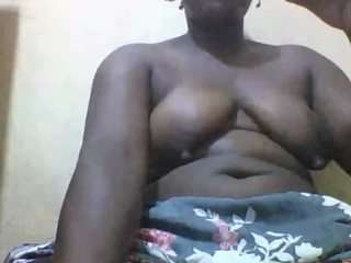 sexy-punana's CamSoda show and profile