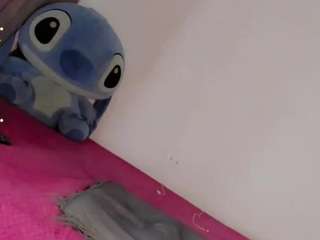 danielisvalen's CamSoda show and profile