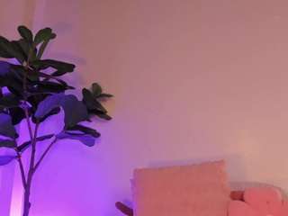 nicoleriveraa Live Webcam on CamSoda