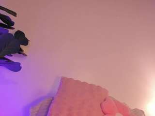 nicoleriveraa Live Webcam on CamSoda