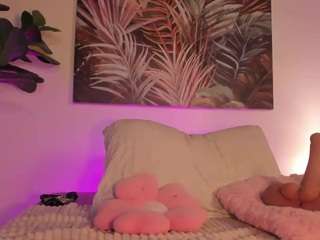 nicoleriveraa Live Webcam on CamSoda