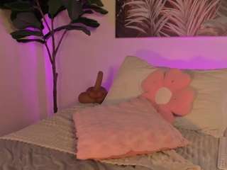 nicoleriveraa Live Webcam on CamSoda