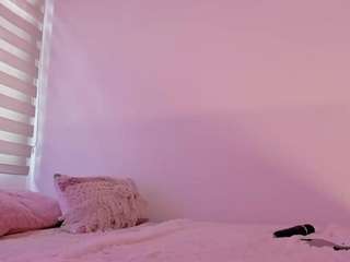 nicoleriveraa Live Webcam on {site_name}