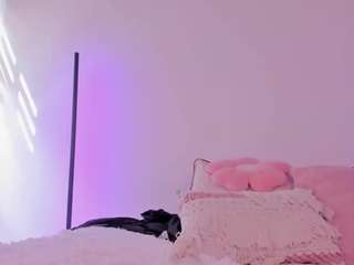 nicoleriveraa Live Webcam on {site_name}