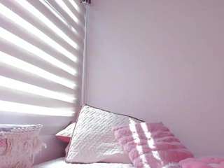 nicoleriveraa Live Webcam on CamSoda