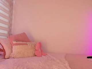 nicoleriveraa Live Webcam on CamSoda