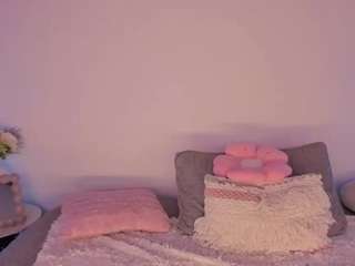 nicoleriveraa's live room
