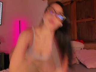 Nicole... live cam preview