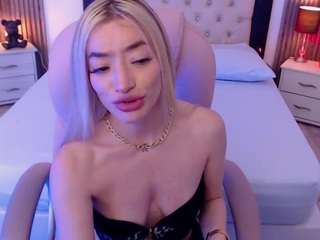 zoe-jones13