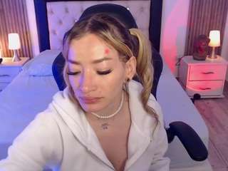  zoe-jones13 chat room