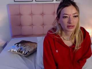 zoe-jones13 webcam model