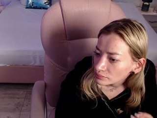 zoe-jones13 webcam