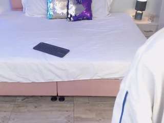 zoe-jones13 Live Webcam on CamSoda