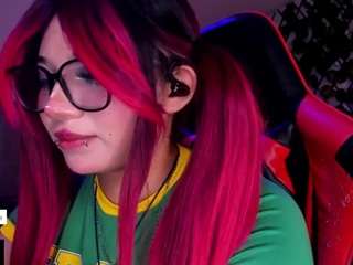 Discover Kiittygang, she wants to cum for your joy kiittygang from CamSoda