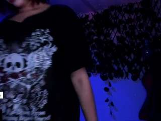 kiittygang's CamSoda show and profile