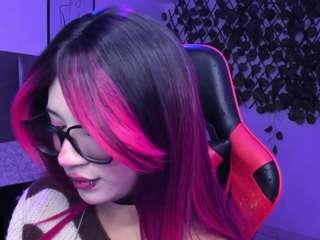 kiittygang's CamSoda show and profile