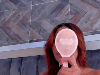 TaniiaSmiith's Live Sex Cam Show