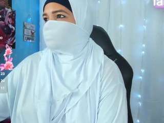 falakyasin's CamSoda show and profile