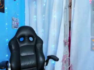FalakYasin live webcam show