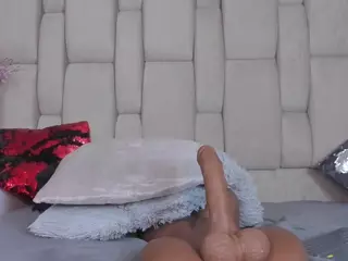 Hanna-lens's Live Sex Cam Show