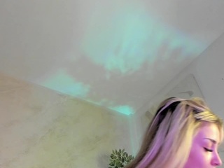 Live webcam model lissababe on Soda Cams