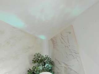 Live webcam model lissababe on Soda Cams