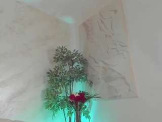 Live webcam model lissababe on Soda Cams