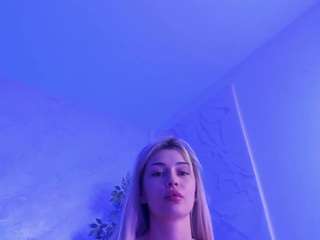 Live webcam model lissababe on Soda Cams