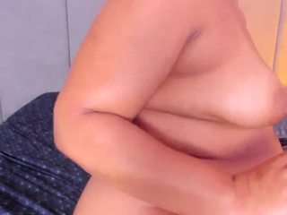 anniewolf Live Webcam on CamSoda