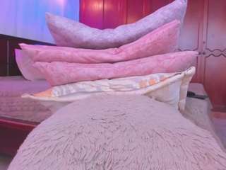 shantall-777 Smoking live webcam