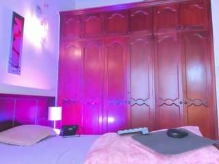 Shantall-777 live webcam show