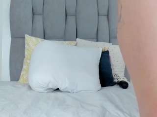 anaiscooper10's CamSoda show and profile