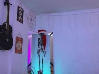 elissecinnamon Live Webcam on CamSoda