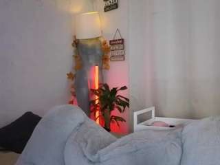  elissecinnamon chat room