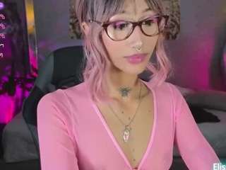 Live webcam model elissecinnamon on Soda Cams